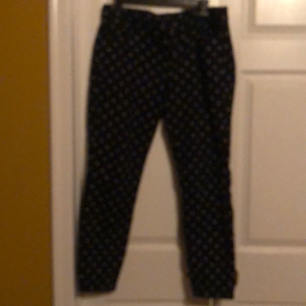 Pants with a delicate print